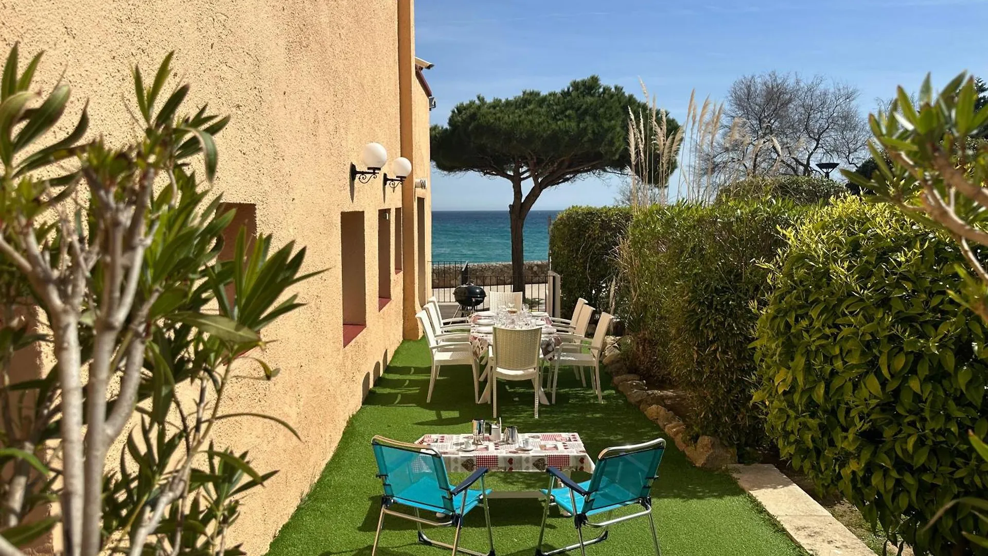 Apartamento Con Jardin A 11 Metros De La Playa. B1. Palamos Spain